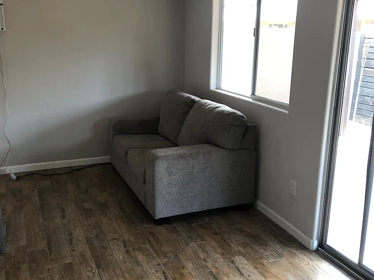 1718 E Montecito Ave — Photo 10