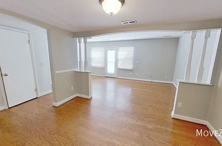 3003 Overton Dr #D — Photo 10