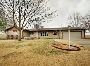 1904 Wilmar Dr, Quincy, IL 62301