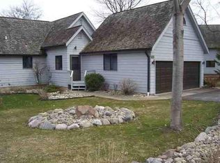 443 Lake Ave S, Spicer, MN 56288