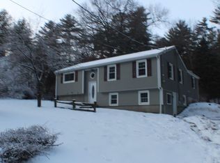 93 Pomeroy St, Easthampton, MA 01027