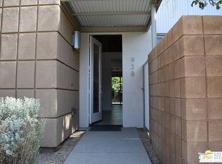 938 Oceo Cir S, Palm Springs, CA 92264
