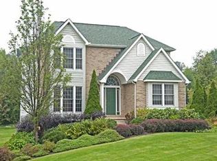 1117 Chaucer Dr, Greensburg, PA 15601