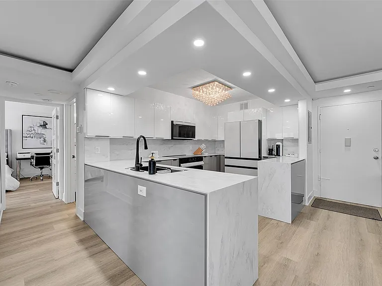 405 N Ocean Blvd #306 — Photo 8