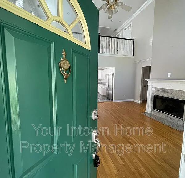 1207 Oglethorpe Ave — Photo 2
