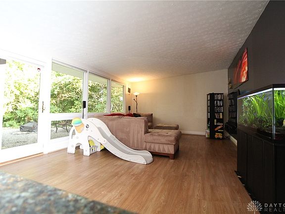 5th image of 9087 Arrowhead Ct
