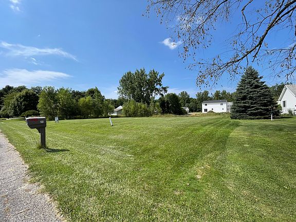 3rd image of 620 & 628 Twin Hills Dr