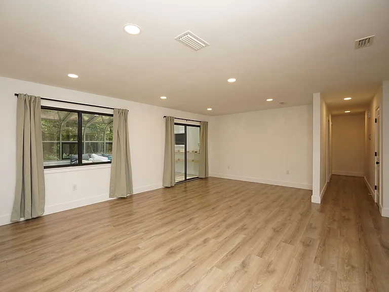 2419 Rocky Shores Dr — Photo 18