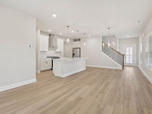 The Roswell floorplan with the Relaxed Transitional Linen interior package.