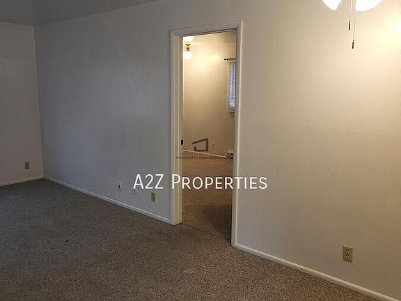 3rd image of 318 N C St #3