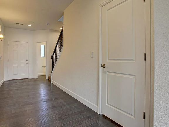 Entry way