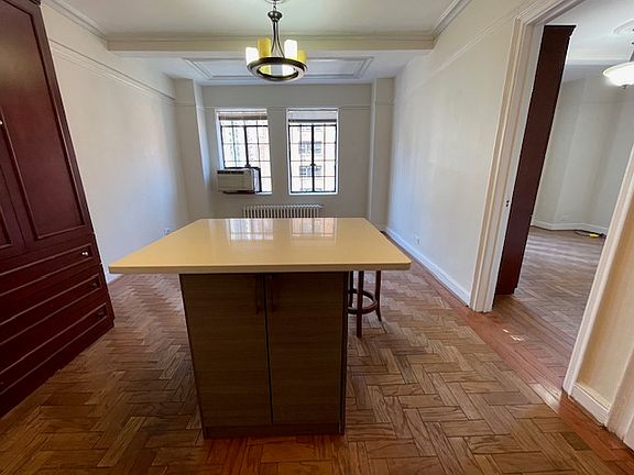 2nd image of 5 Tudor City Pl APT 919