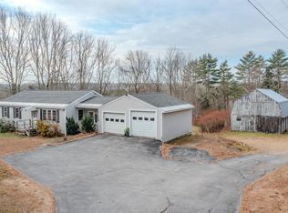 141 Raymond Rd, Deerfield, NH 03037