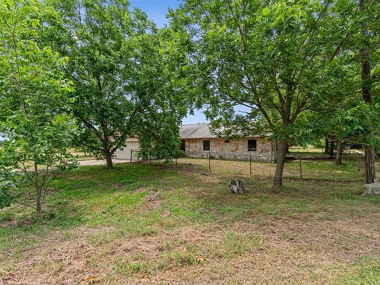 3809 Kelly Ln — Photo 10
