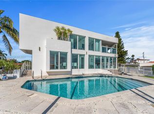 7504 W Treasure Dr, North Bay Village, FL 33141