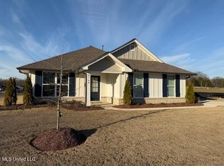 8790 Mary McCoy Dr, Olive Branch, MS 38654