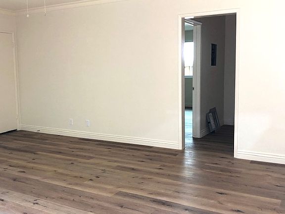 3rd image of 1320 N Martel Ave APT 1