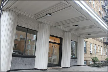 Rented by R New York