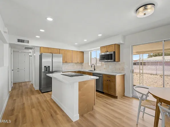 5325 E DES MOINES Street, Mesa, AZ 85205