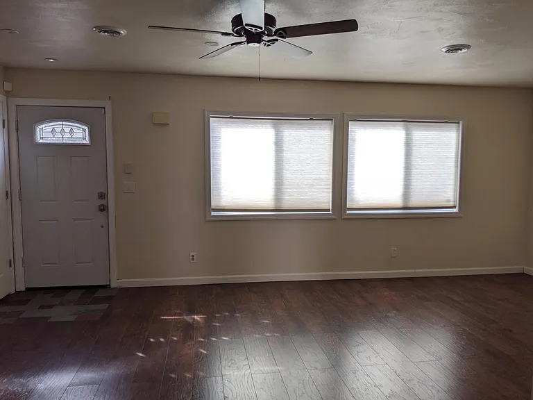 134 Kearney Ave — Photo 4