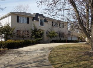 8960 York Rd, North Royalton, OH 44133