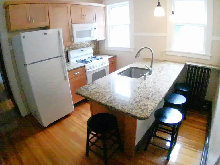 614 Myrtle Ave — Photo 4