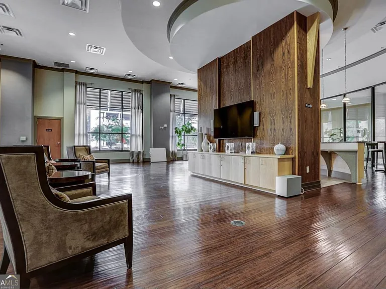 3040 Peachtree Rd NW #613 — Photo 29