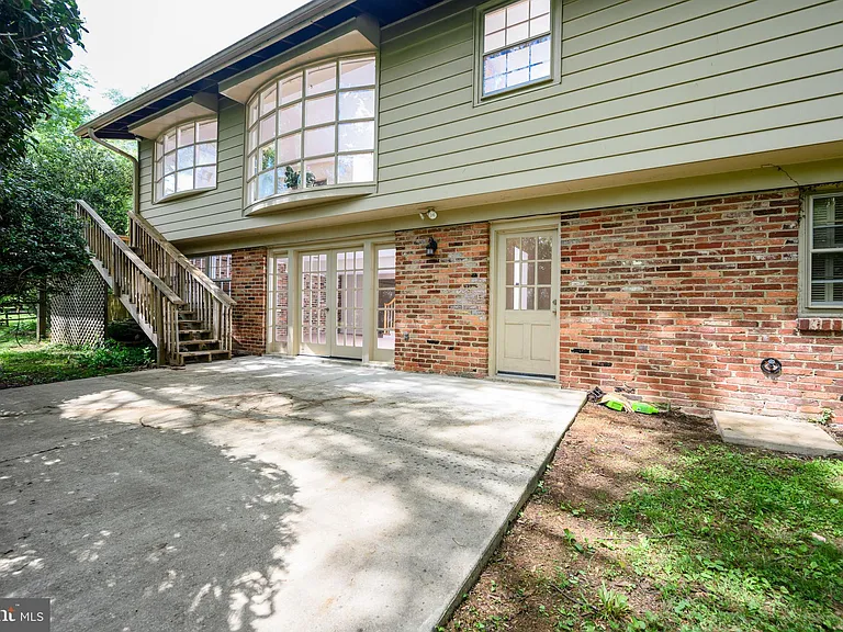 6728 Sulky Ln — Photo 48