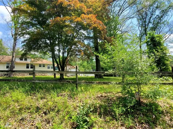 55 Maple Trail, Wurtsboro, NY 12790