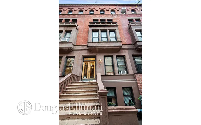 Rented by Douglas Elliman | media 33
