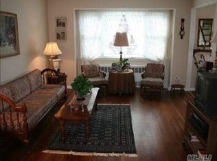 2011 Oakmere Dr, Baldwin, NY 11510