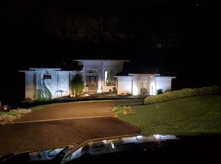 3850 Foxtail Ln, Cincinnati, OH 45248