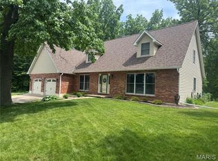 4141 Windmere Dr, Hannibal, MO 63401