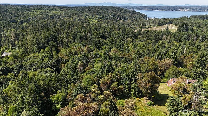 3rd image of 19789 Erickson Road SW