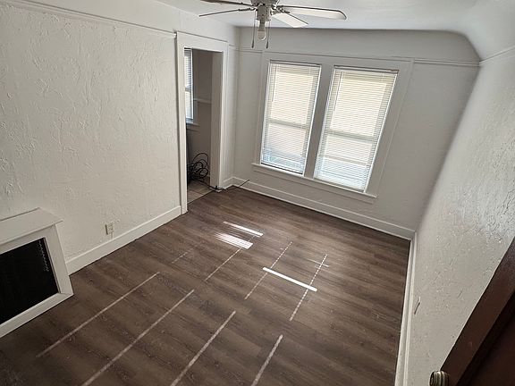 2nd image of 325 N Church St #325