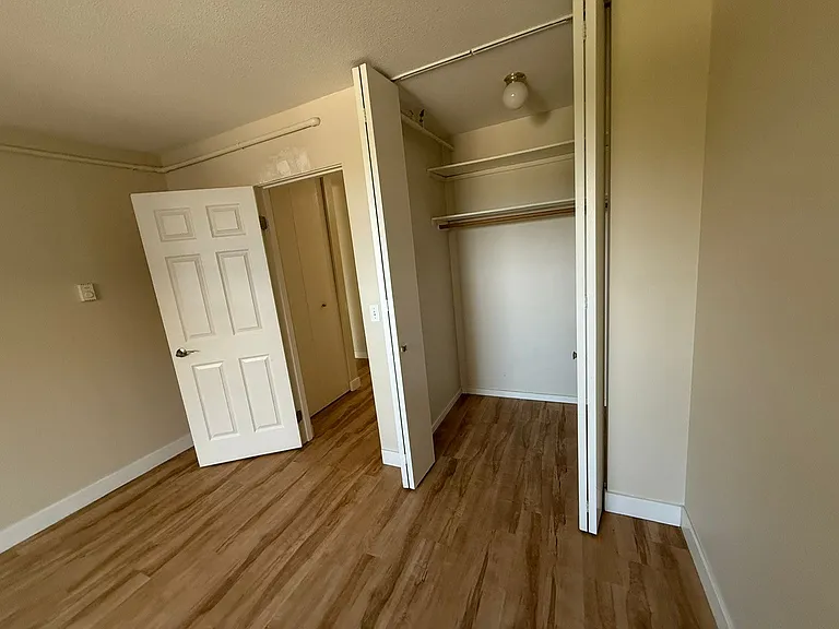 1468 Government St — Photo 6