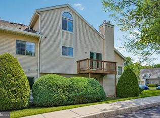 418 Brown Briar Cir, Horsham, PA 19044
