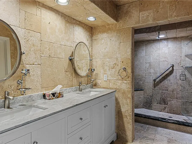 802 10th Ave S #802 — Photo 12