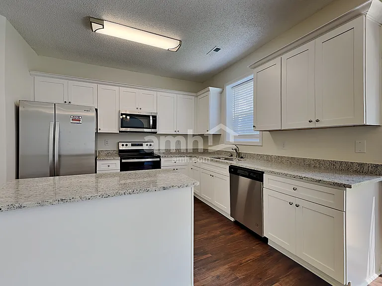 8 Smokehouse Dr — Photo 3