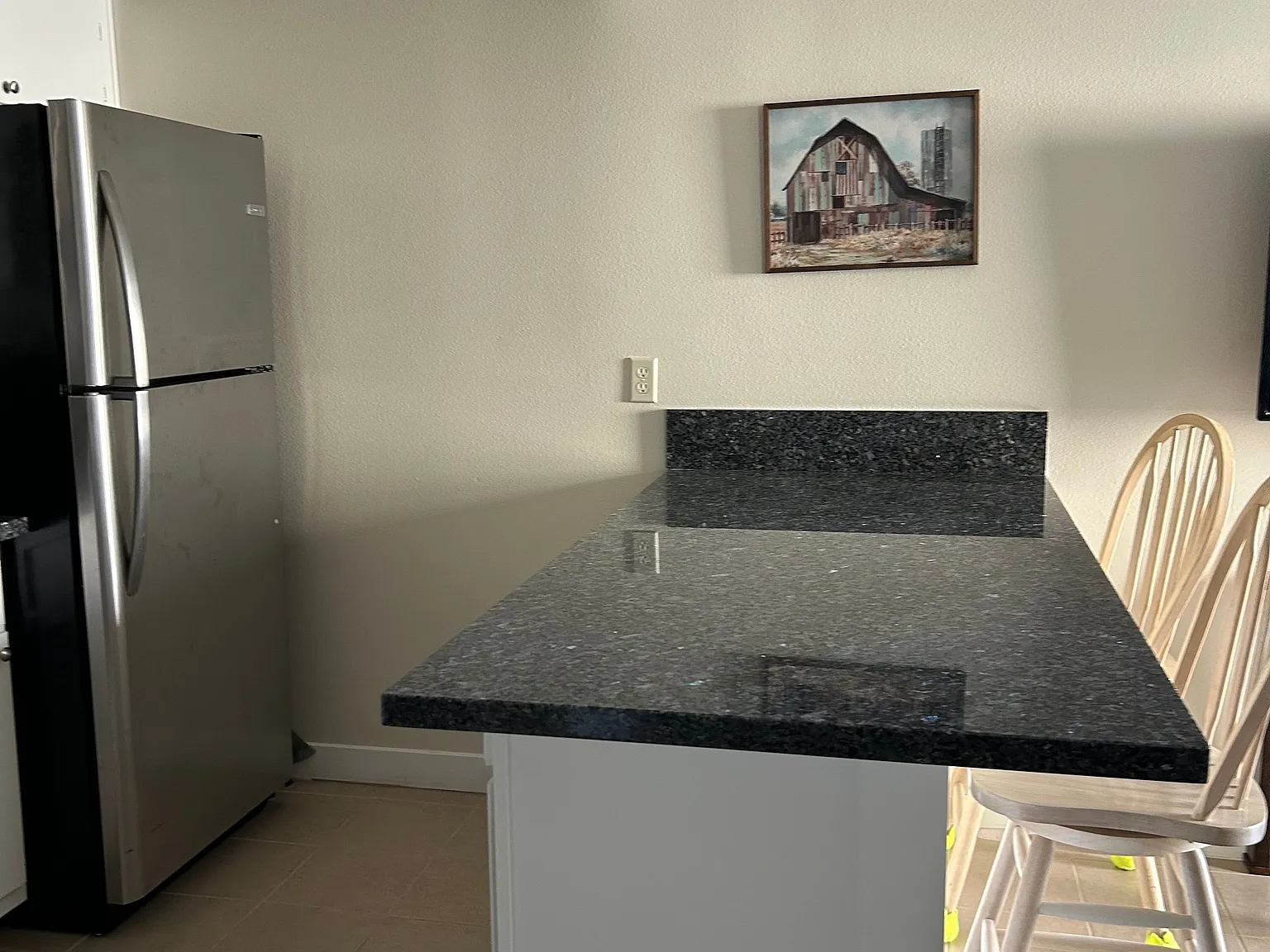 1 bed, 445 sqft, $1,050 — Photo 2