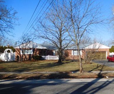 1st image of 1057 5th Ave