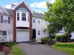 408 Amberleigh Dr, Pennington, NJ 08534