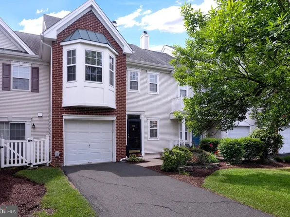 408 Amberleigh Dr, Pennington, NJ 08534