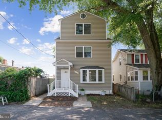8735 D St, Chesapeake Beach, MD 20732