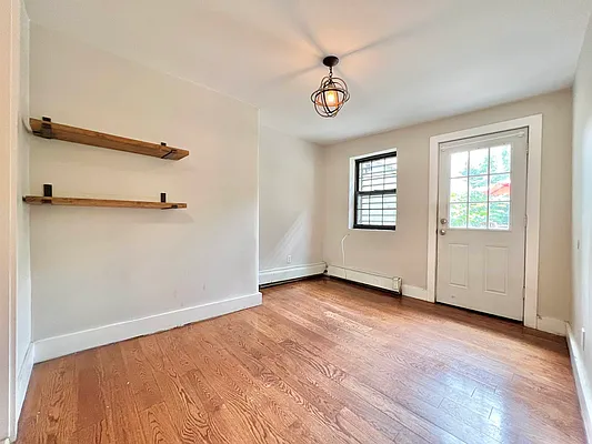 Rented by Doorway NYC, LLC | media 22