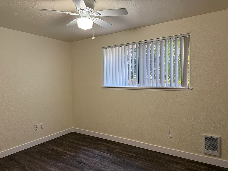 2550 Ruddell Rd SE #101 — Photo 7