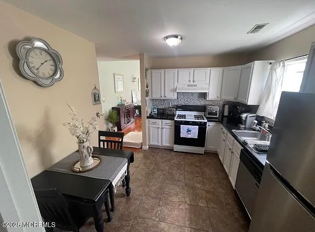 24 Pagoda Ln — Photo 11