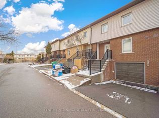 3175 Kirwin Ave #5, Mississauga, ON L5A3M4