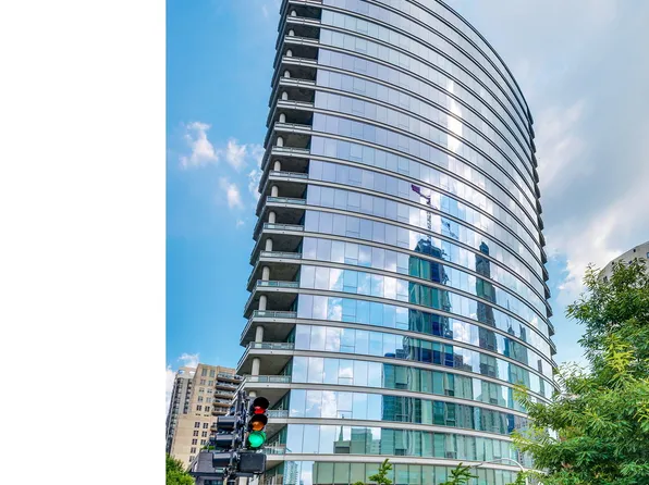 30 W Oak St APT 23A, Chicago, IL 60610