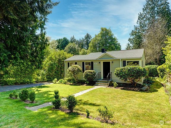 3rd image of 11737 38th Avenue NE